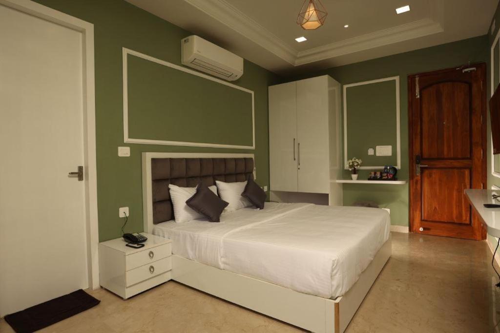 White Mint Hotel Yercaud Exterior photo